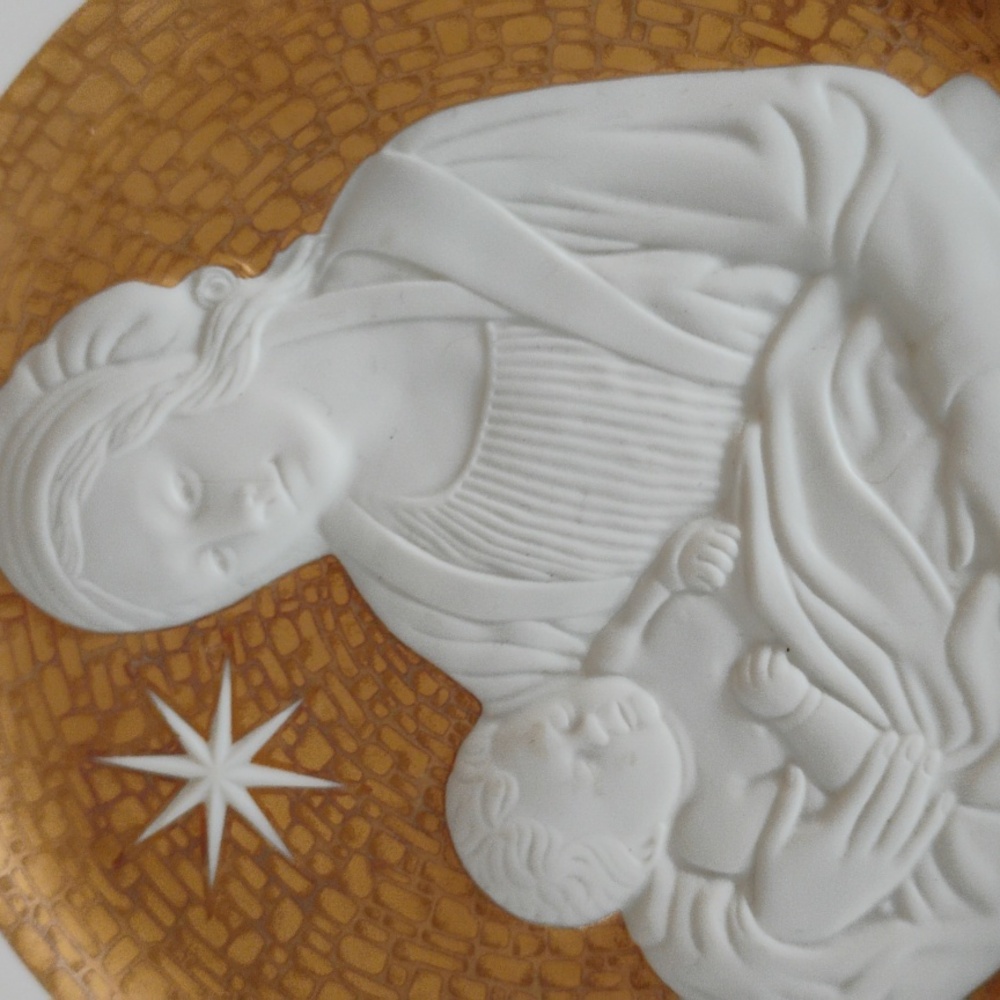 ⚜️ MADONNA & CHILD BAVARIAN SCULPTED PLATE FRANKLIN MINT 10" PRISTINE BEAUTY - Picture 2 of 16